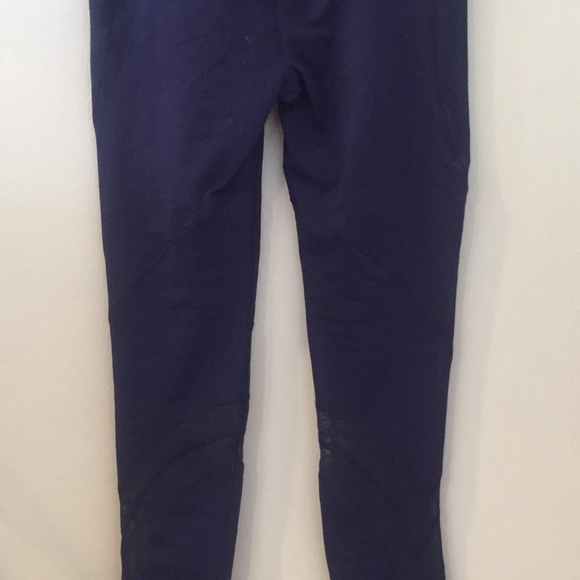 Lululemon Ivviva Blueberry Jam Urbanite Leggings - Picture 3 of 5